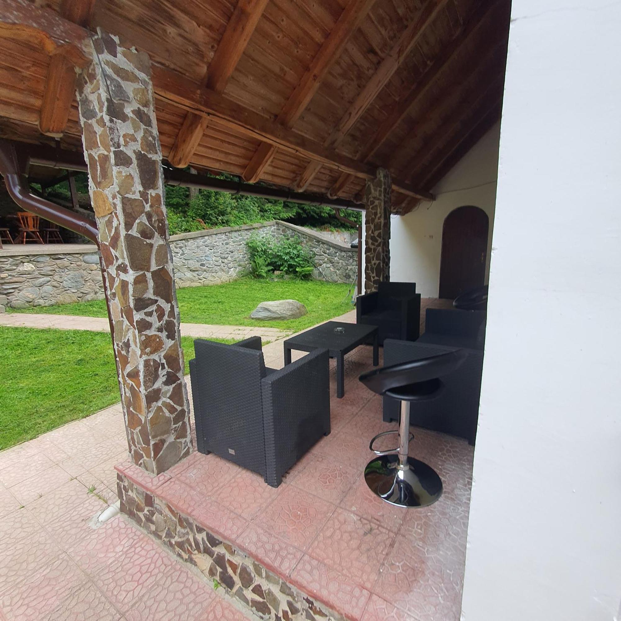 Vila Luca's Cîrţişoara Habitación foto